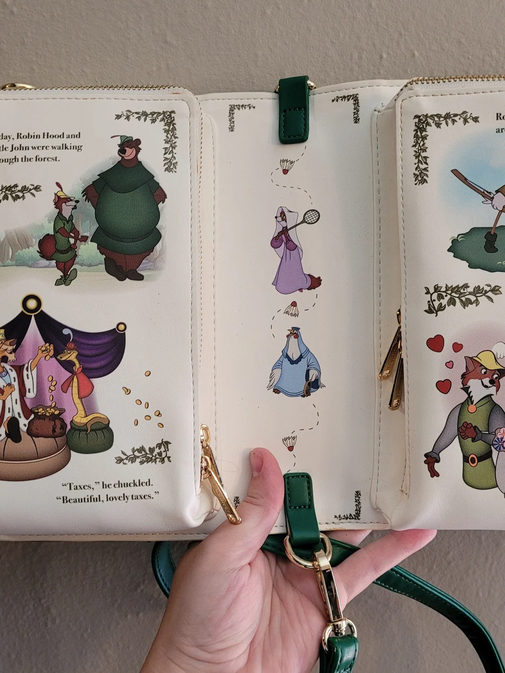 Robin Hood Green Crossbody Book-Style Bag Disney Loungefly - Picture 4 of 12